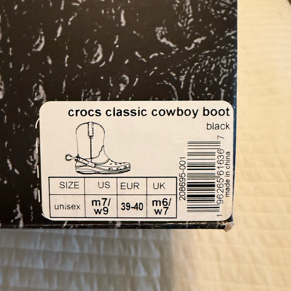 NWT CROCS Classic Cowboy Boot in Black - Picture 4 of 4